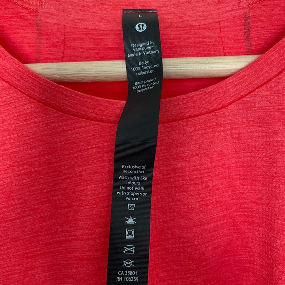 LULULEMON FAST AND FREE SS NWT - Picture 3 of 5